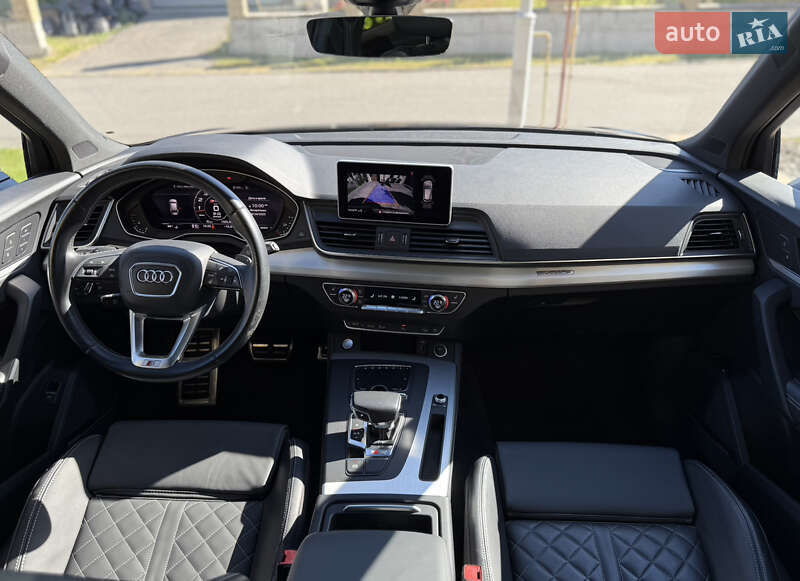 Внедорожник / Кроссовер Audi SQ5 2020 в Киеве