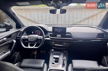 Внедорожник / Кроссовер Audi SQ5 2019 в 