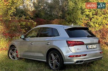 Внедорожник / Кроссовер Audi SQ5 2017 в 