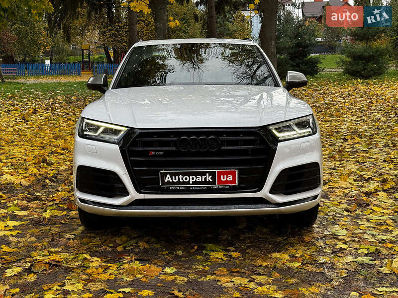 Внедорожник / Кроссовер Audi SQ5 2019 в Киеве