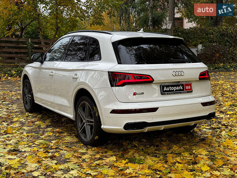 Внедорожник / Кроссовер Audi SQ5 2019 в Киеве