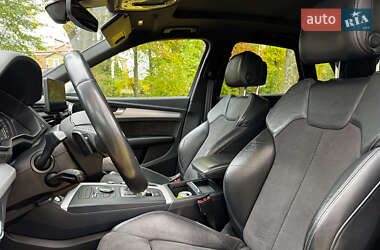 Позашляховик / Кросовер Audi SQ5 2019 в  фото 20 Позашляховик / Кросовер Audi SQ5 2019 в