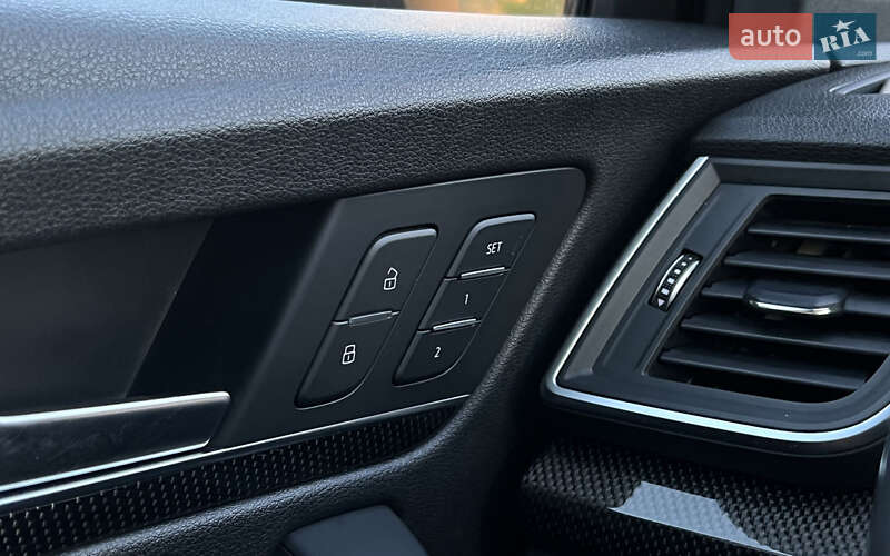 Позашляховик / Кросовер Audi SQ5 2018 в Львові фото 23 Позашляховик / Кросовер Audi SQ5 2018 в Львові