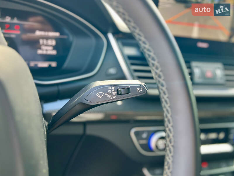 Внедорожник / Кроссовер Audi SQ5 2021 в Киеве