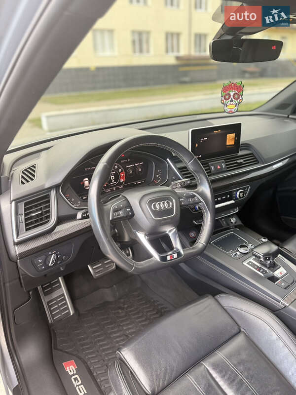 Внедорожник / Кроссовер Audi SQ5 2018 в Теплике фото 34 Внедорожник / Кроссовер Audi SQ5 2018 в Теплике