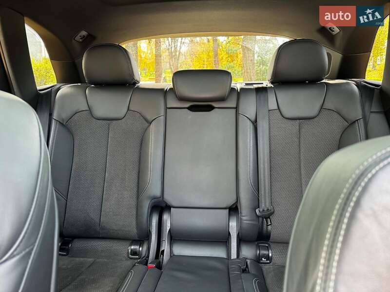 Позашляховик / Кросовер Audi SQ5 2017 в Києві фото 23 Позашляховик / Кросовер Audi SQ5 2017 в Києві