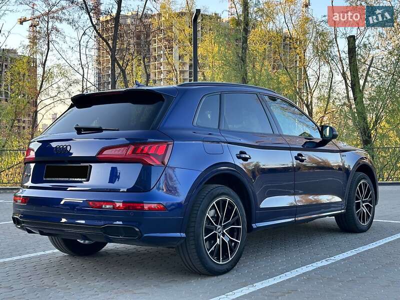 Внедорожник / Кроссовер Audi SQ5 2017 в Киеве фото 4 Внедорожник / Кроссовер Audi SQ5 2017 в Киеве