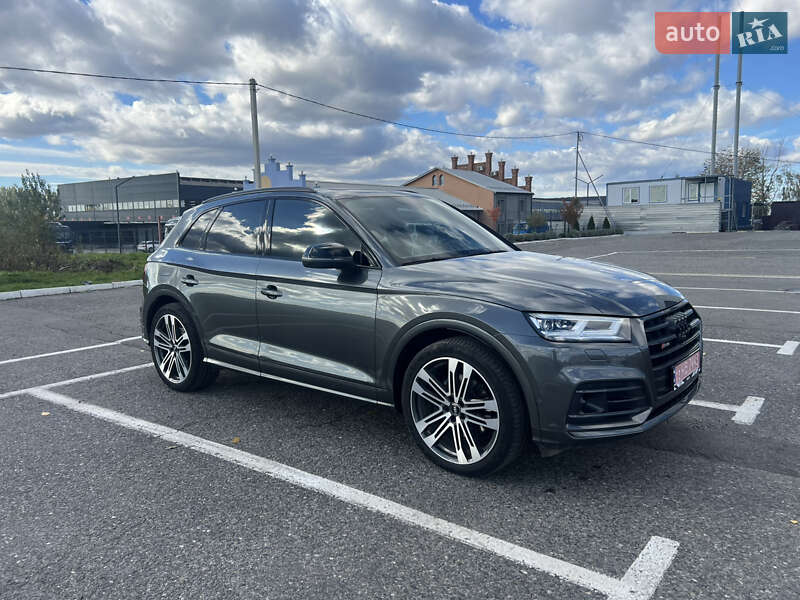 Внедорожник / Кроссовер Audi SQ5 2017 в Черновцах