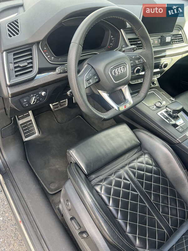 Внедорожник / Кроссовер Audi SQ5 2017 в Черновцах