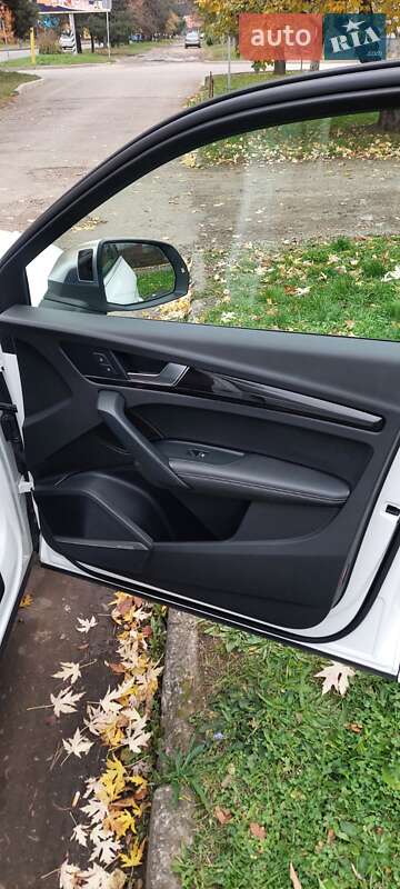 Позашляховик / Кросовер Audi SQ5 2017 в Ужгороді