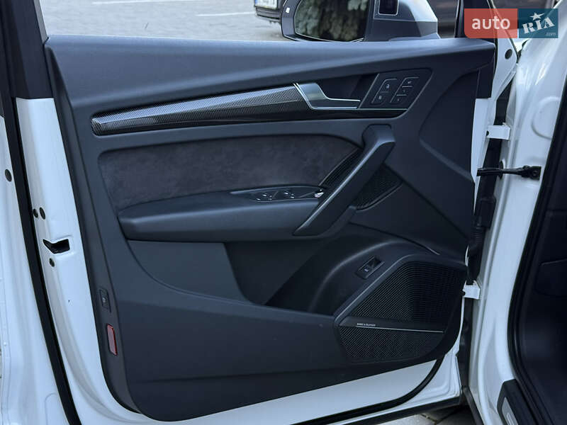 Внедорожник / Кроссовер Audi SQ5 2017 в Тернополе