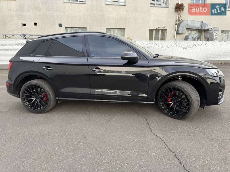 Позашляховик / Кросовер Audi SQ5 2018 в Києві фото 5 Позашляховик / Кросовер Audi SQ5 2018 в Києві