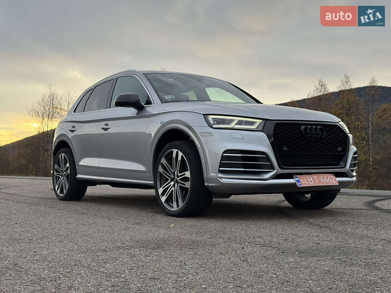 Позашляховик / Кросовер Audi SQ5 2018 в Долині