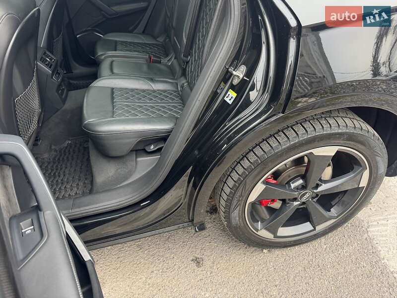 Позашляховик / Кросовер Audi SQ5 2019 в Тернополі