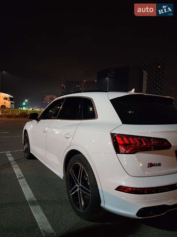Внедорожник / Кроссовер Audi SQ5 2018 в Киеве фото 11 Внедорожник / Кроссовер Audi SQ5 2018 в Киеве