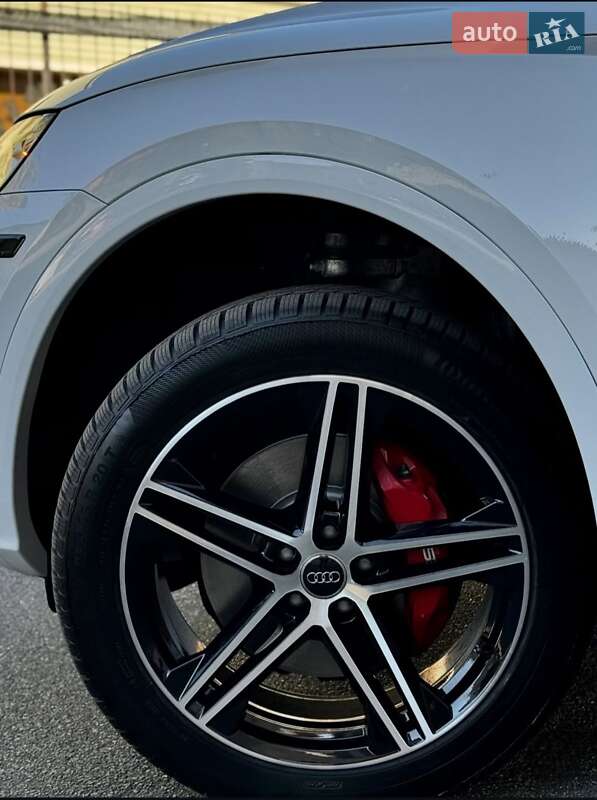 Внедорожник / Кроссовер Audi SQ5 2018 в Киеве фото 20 Внедорожник / Кроссовер Audi SQ5 2018 в Киеве