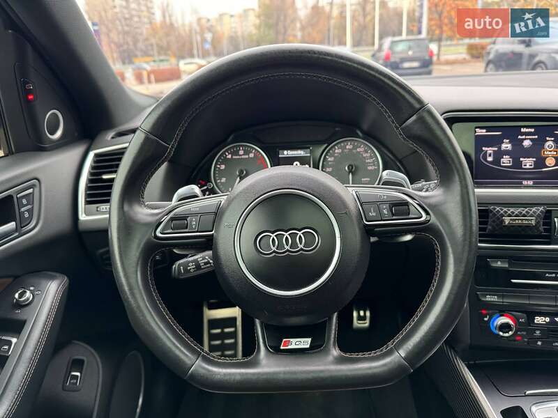 Позашляховик / Кросовер Audi SQ5 2015 в Києві