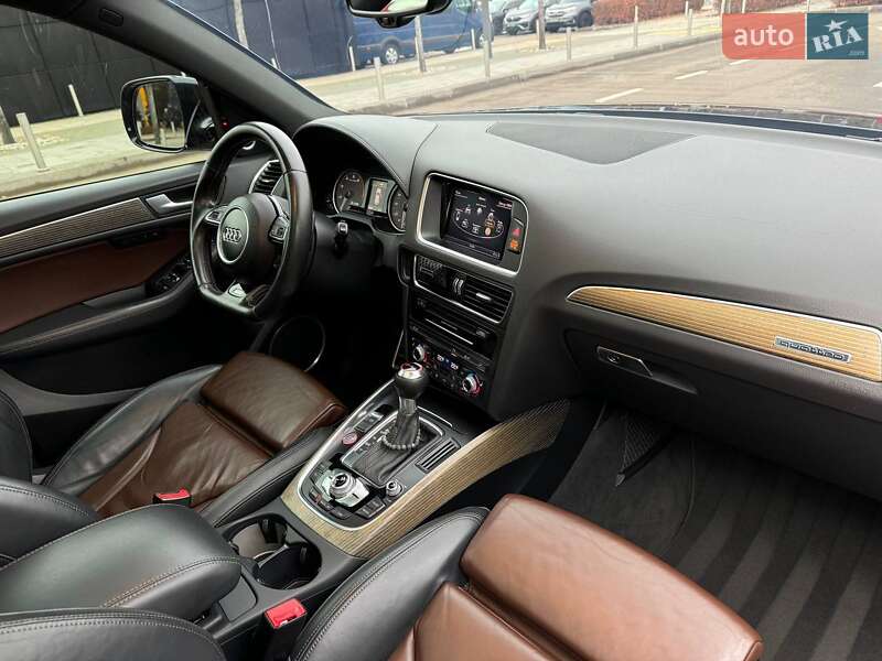 Позашляховик / Кросовер Audi SQ5 2015 в Києві