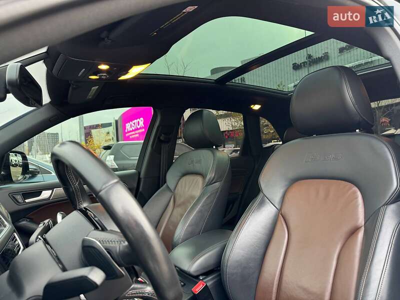 Позашляховик / Кросовер Audi SQ5 2015 в Києві