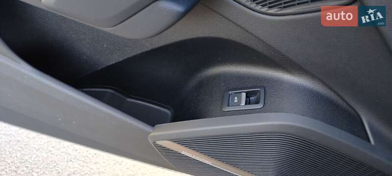 Внедорожник / Кроссовер Audi SQ5 2019 в Днепре фото 36 Внедорожник / Кроссовер Audi SQ5 2019 в Днепре