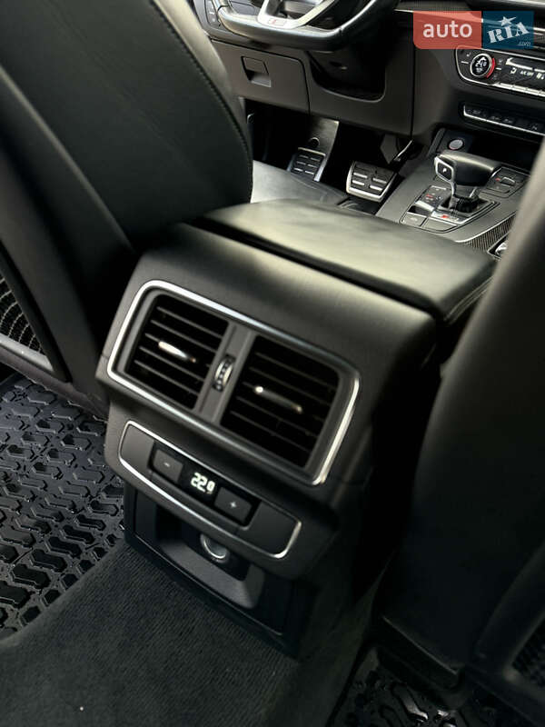 Внедорожник / Кроссовер Audi SQ5 2018 в Днепре фото 23 Внедорожник / Кроссовер Audi SQ5 2018 в Днепре