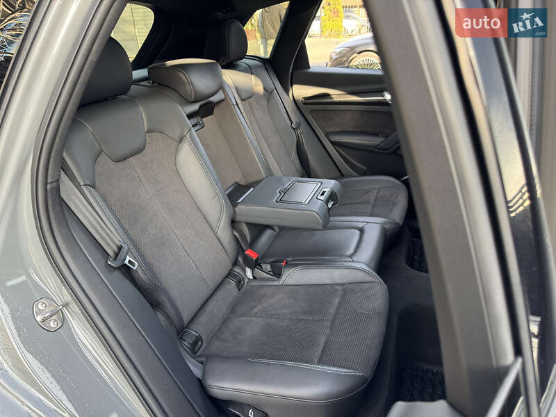 Позашляховик / Кросовер Audi SQ5 2018 в Києві фото 11 Позашляховик / Кросовер Audi SQ5 2018 в Києві