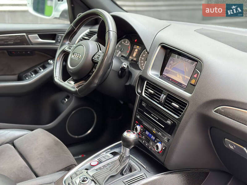 Внедорожник / Кроссовер Audi SQ5 2014 в Киеве