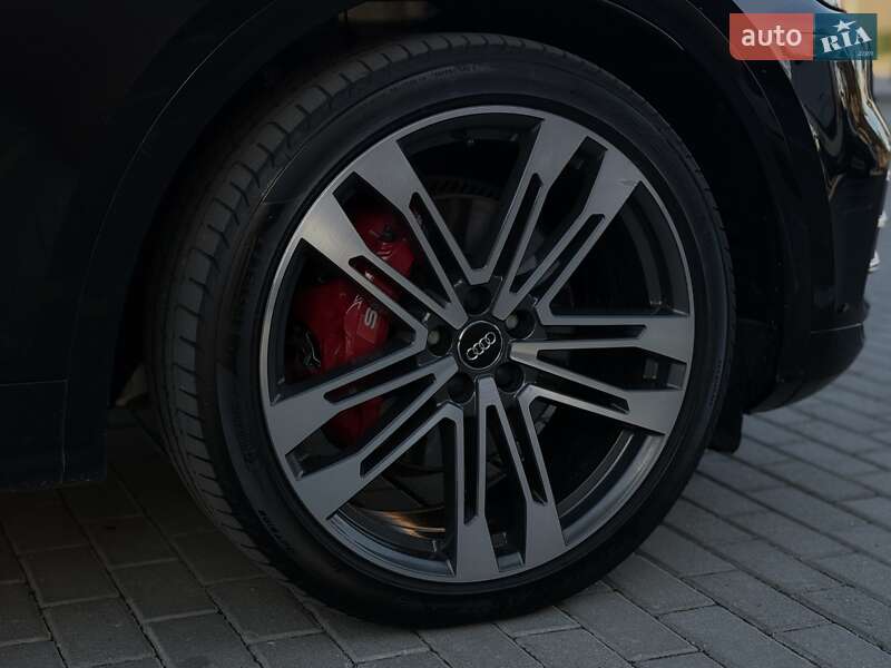 Позашляховик / Кросовер Audi SQ5 2018 в Вінниці
