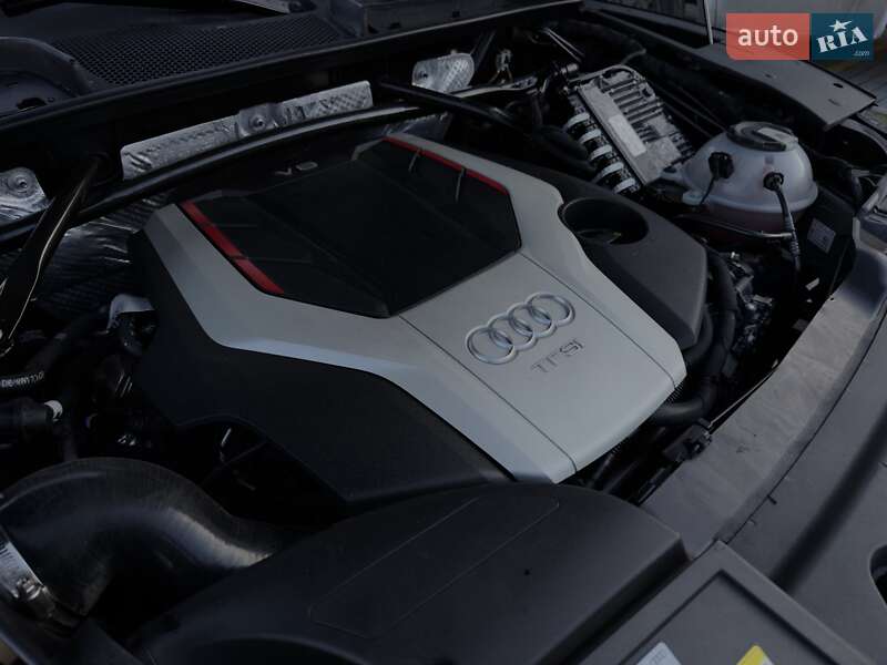 Позашляховик / Кросовер Audi SQ5 2018 в Вінниці