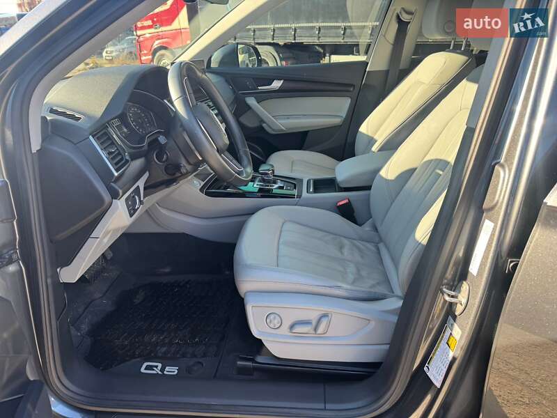 Внедорожник / Кроссовер Audi SQ5 2022 в Тернополе
