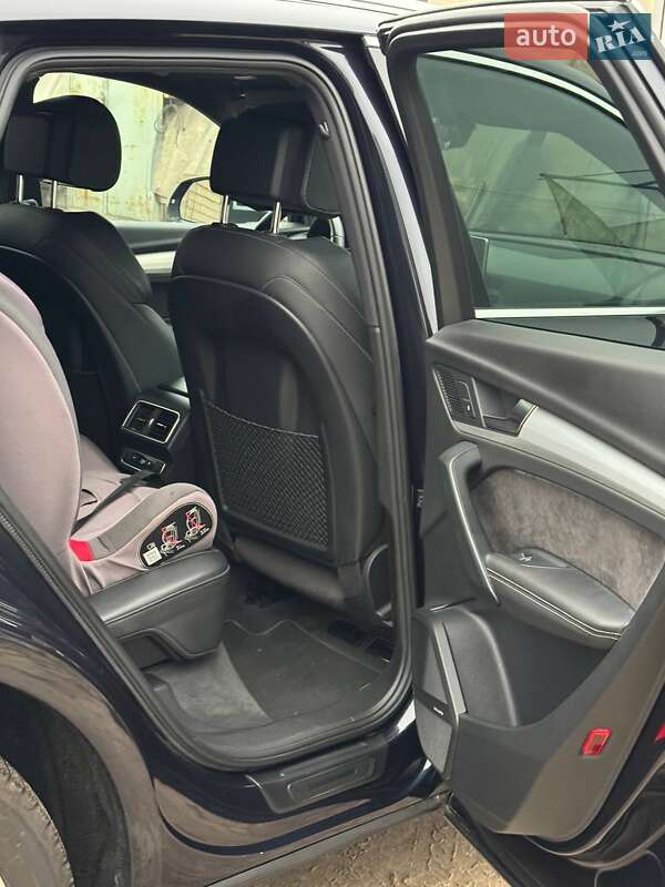 Позашляховик / Кросовер Audi SQ5 2017 в Києві