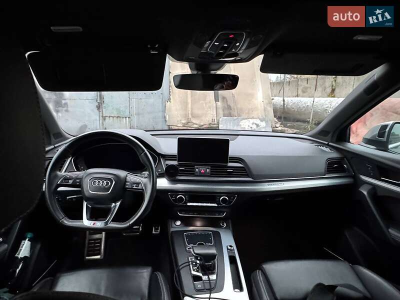 Позашляховик / Кросовер Audi SQ5 2017 в Києві