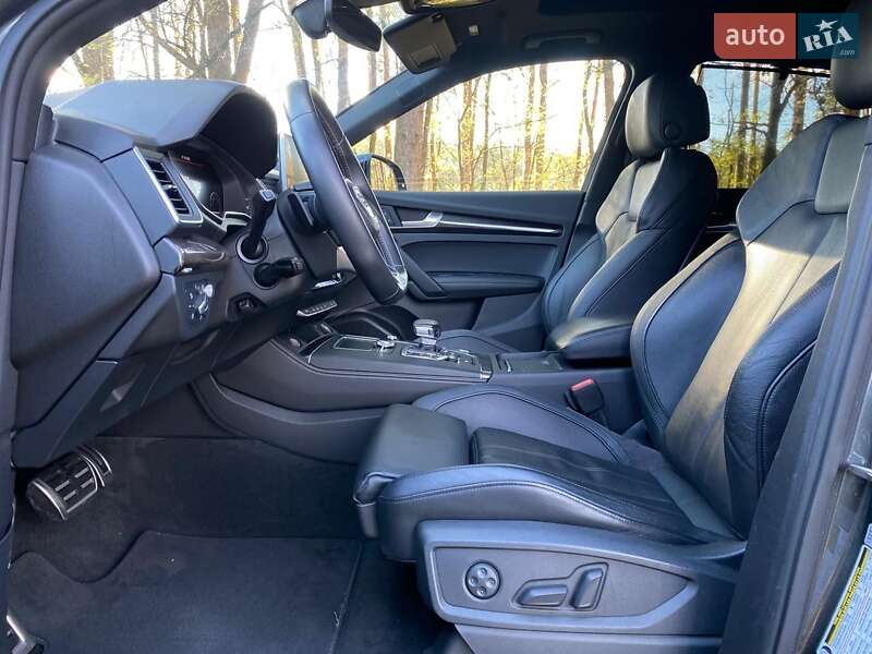 Внедорожник / Кроссовер Audi SQ5 2019 в Киеве