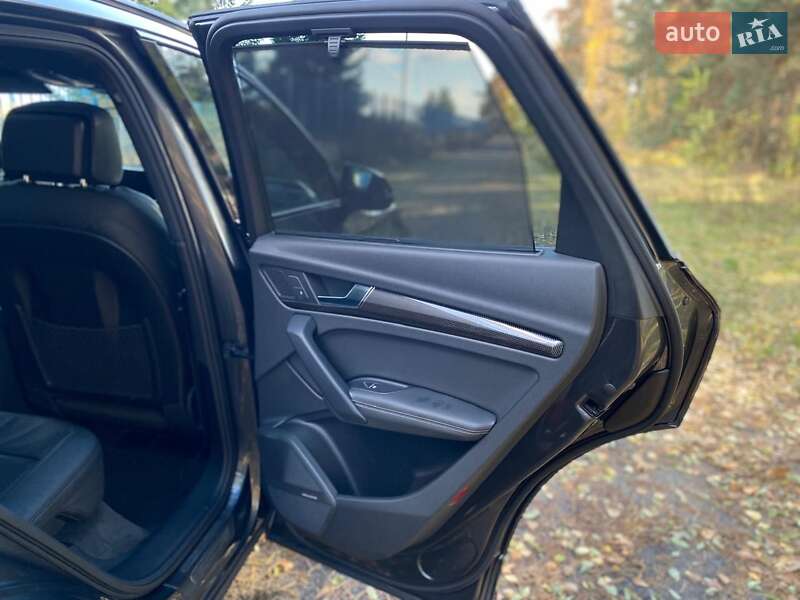 Внедорожник / Кроссовер Audi SQ5 2019 в Киеве