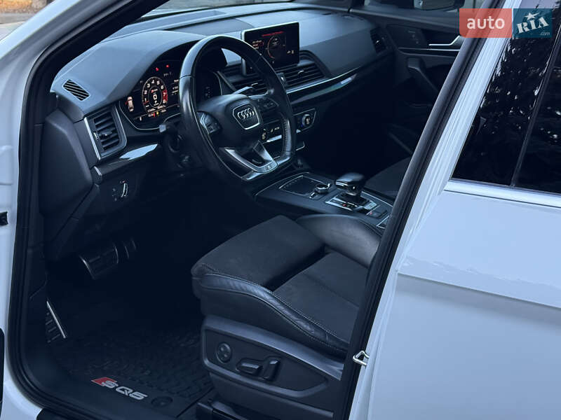 Позашляховик / Кросовер Audi SQ5 2017 в Тернополі