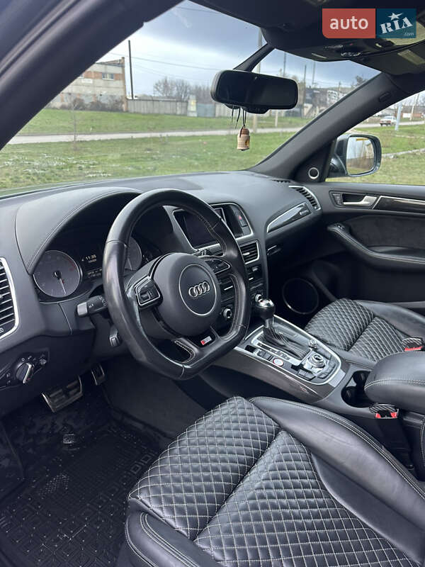Внедорожник / Кроссовер Audi SQ5 2016 в Кропивницком