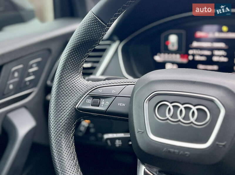 Внедорожник / Кроссовер Audi SQ5 2021 в Киеве