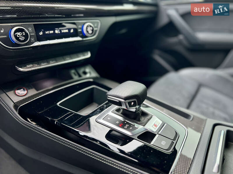 Внедорожник / Кроссовер Audi SQ5 2021 в Киеве