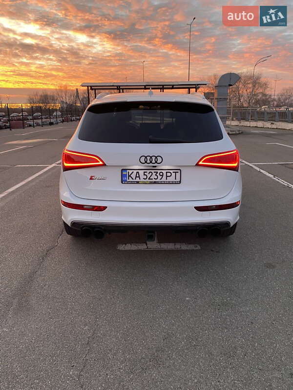 Внедорожник / Кроссовер Audi SQ5 2013 в Киеве
