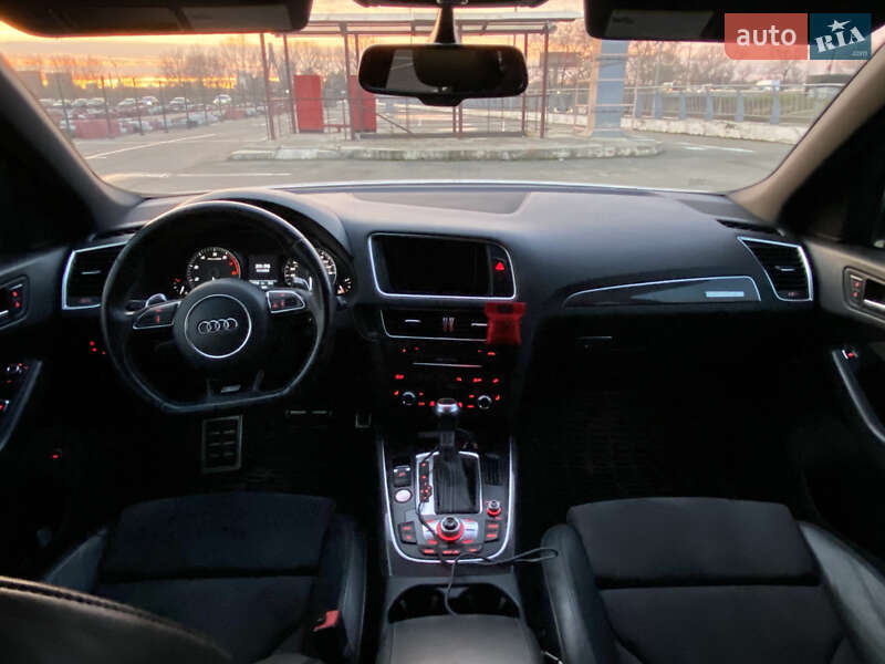 Внедорожник / Кроссовер Audi SQ5 2013 в Киеве