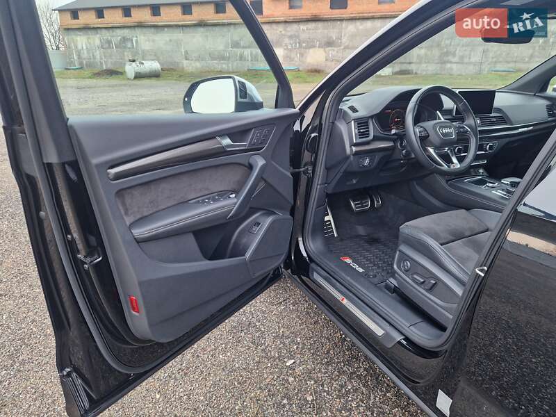 Внедорожник / Кроссовер Audi SQ5 2018 в Полтаве