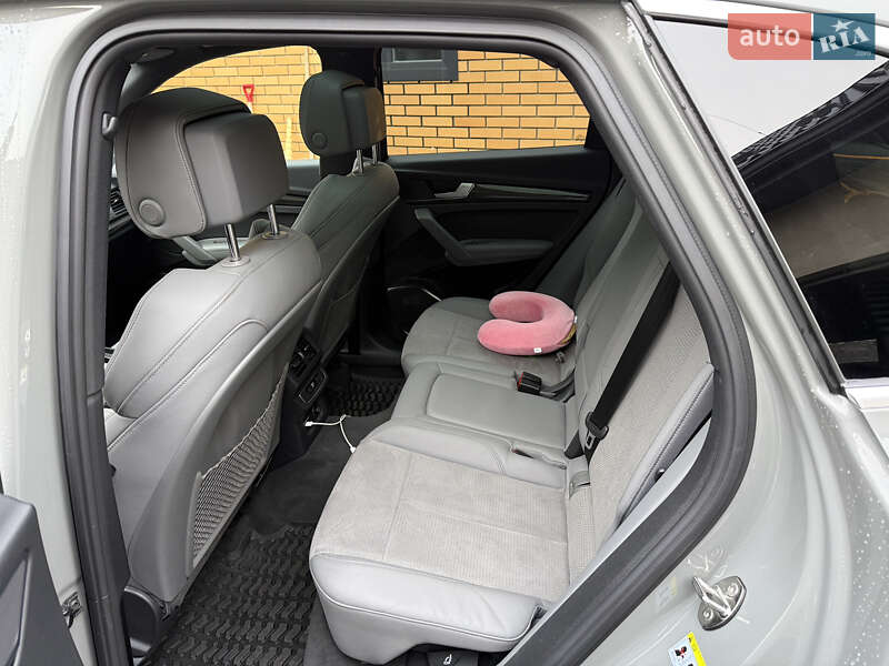 Внедорожник / Кроссовер Audi SQ5 2022 в Нововолынске фото 15 Внедорожник / Кроссовер Audi SQ5 2022 в Нововолынске