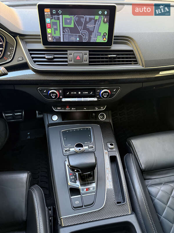 Позашляховик / Кросовер Audi SQ5 2017 в Києві фото 19 Позашляховик / Кросовер Audi SQ5 2017 в Києві