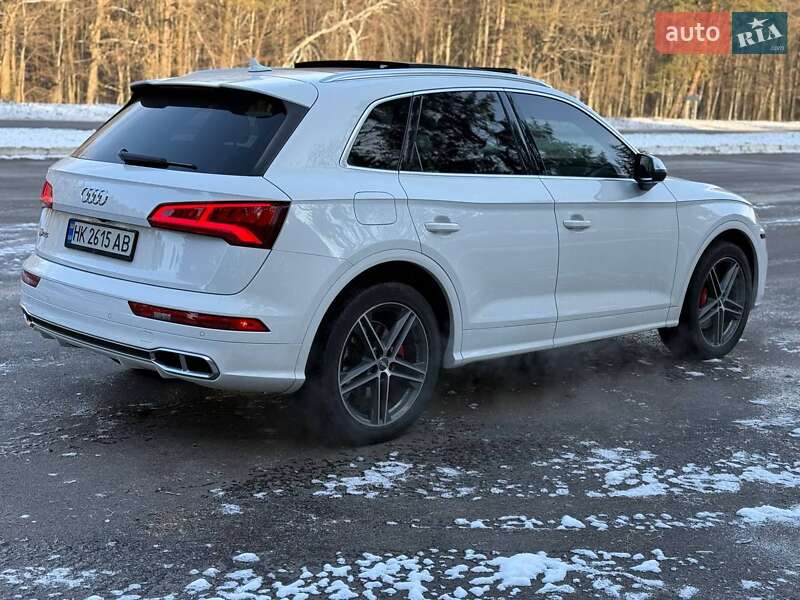 Внедорожник / Кроссовер Audi SQ5 2019 в Ровно