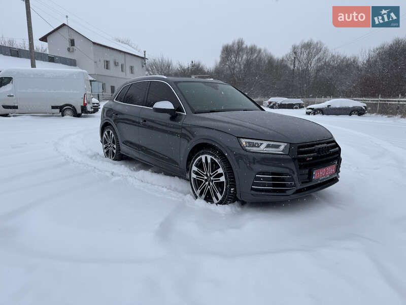 Внедорожник / Кроссовер Audi SQ5 2018 в Луцке