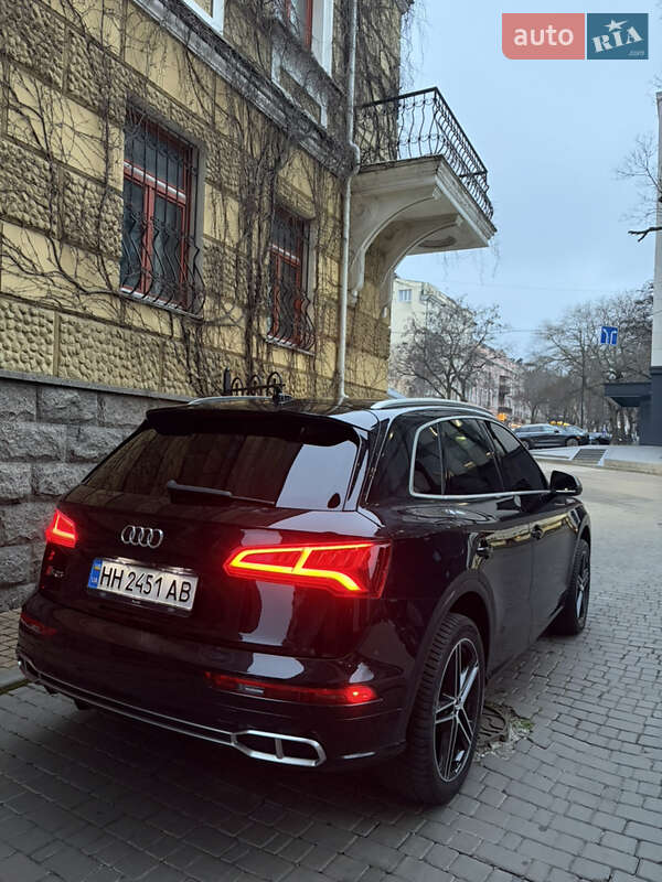 Внедорожник / Кроссовер Audi SQ5 2018 в Одессе