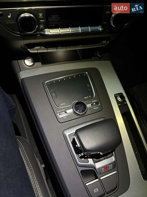 Внедорожник / Кроссовер Audi SQ5 2018 в Одессе