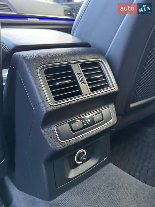 Внедорожник / Кроссовер Audi SQ5 2018 в Городенке