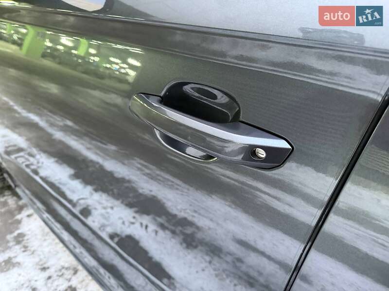 Внедорожник / Кроссовер Audi SQ5 2018 в Киеве