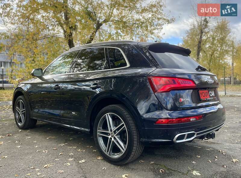 Внедорожник / Кроссовер Audi SQ5 2019 в Киеве